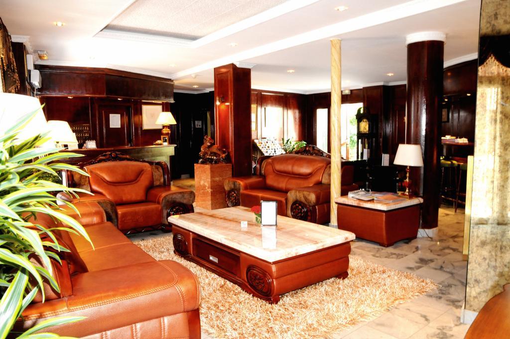 Hotel Princesse Isabelle Puteaux Zewnętrze zdjęcie
